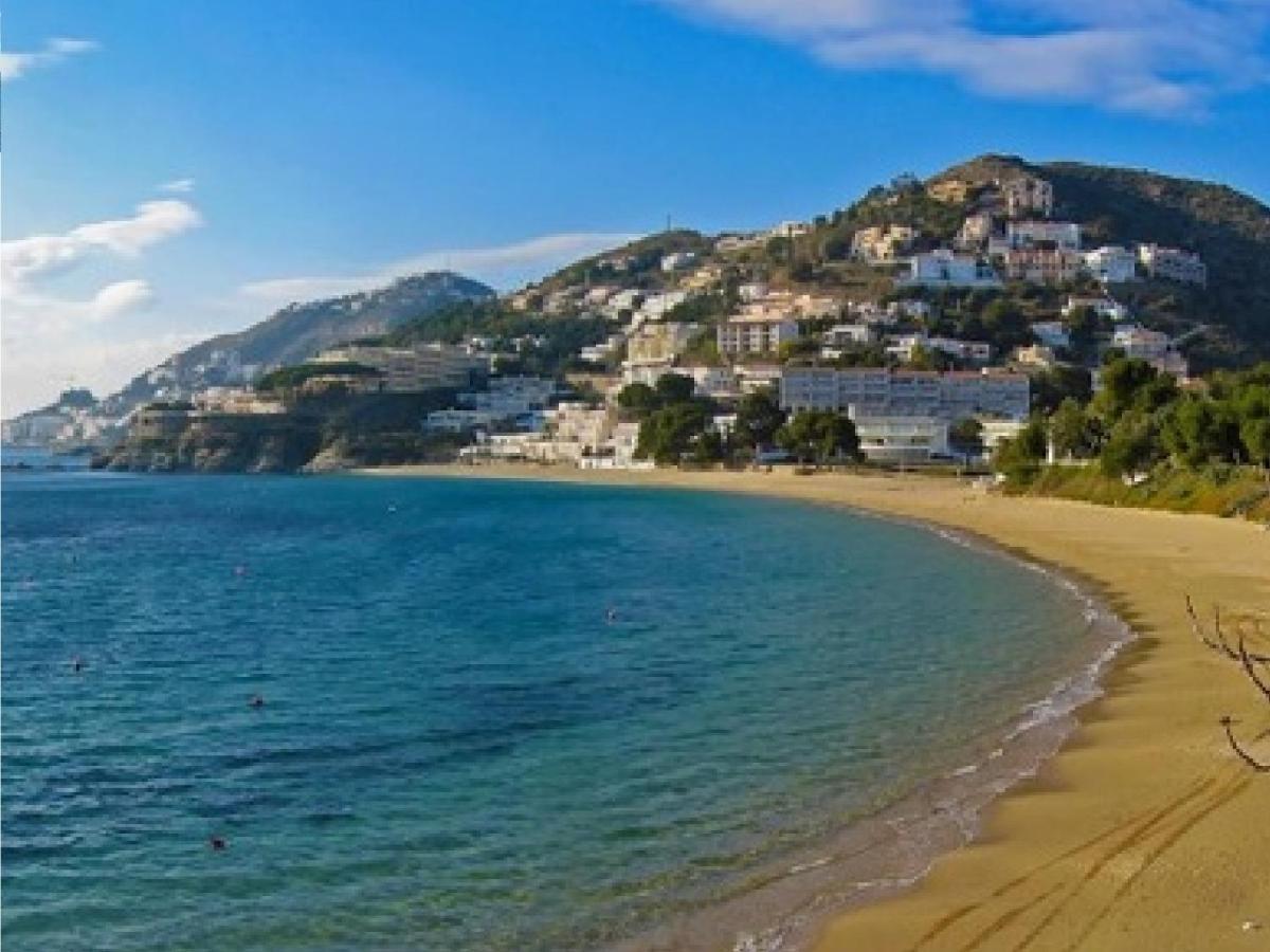 로지즈 Golden Bay 아파트 외부 사진